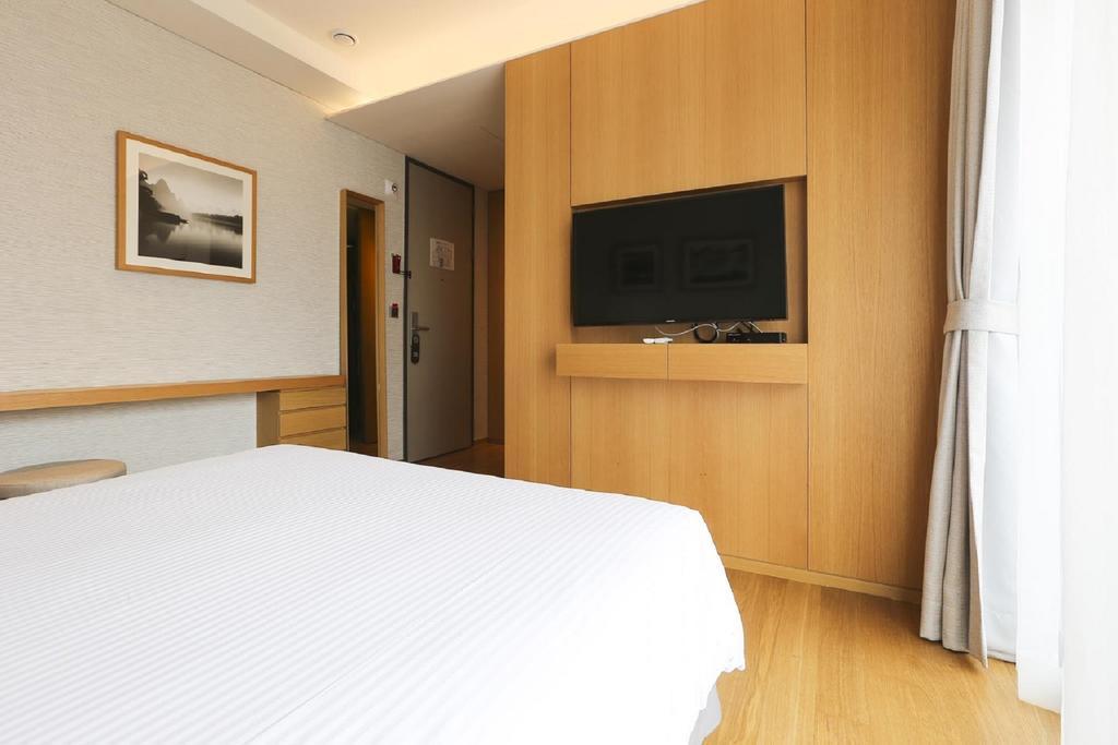 Borjomi Boutique Seoul Hotel Ruang foto