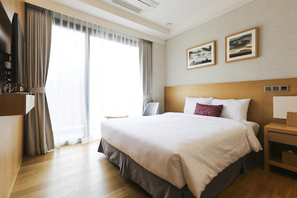 Borjomi Boutique Seoul Hotel Ruang foto