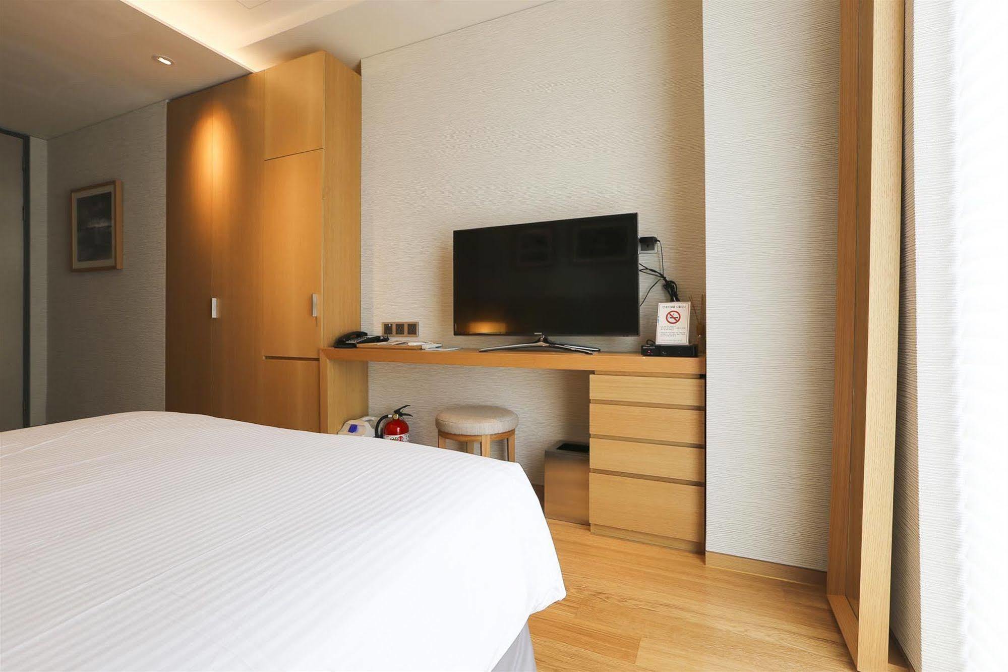 Borjomi Boutique Seoul Hotel Bagian luar foto